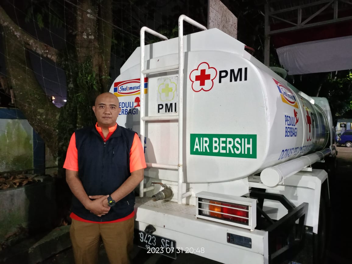 Untuk atasi krisis air bersih, PMI kota Sukabumi Siagakan Armada Tangki Air